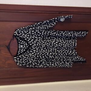 Chico's Black & Cream Spotted V Neck Long Length Lightweight Sweater Size XL